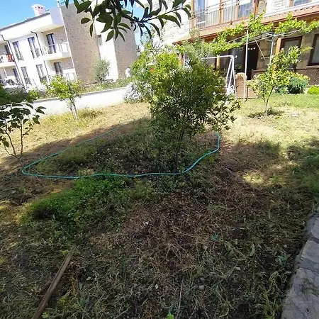 Datca Oezbel'De Genis Bahceli Ferah Ev Villa Datça